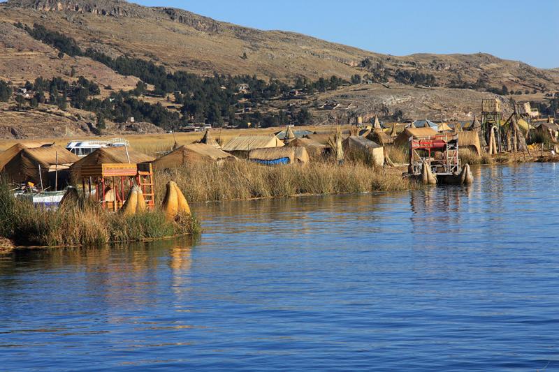 731-Lago Titicaca,isole galleggianti,13 luglio 2013.JPG